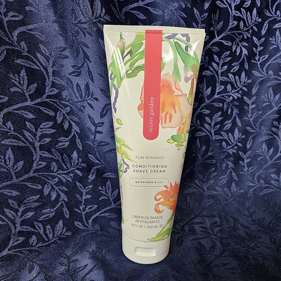Pure Romance Conditioning Shave Cream - Secret Garden - Picture 1 of 3